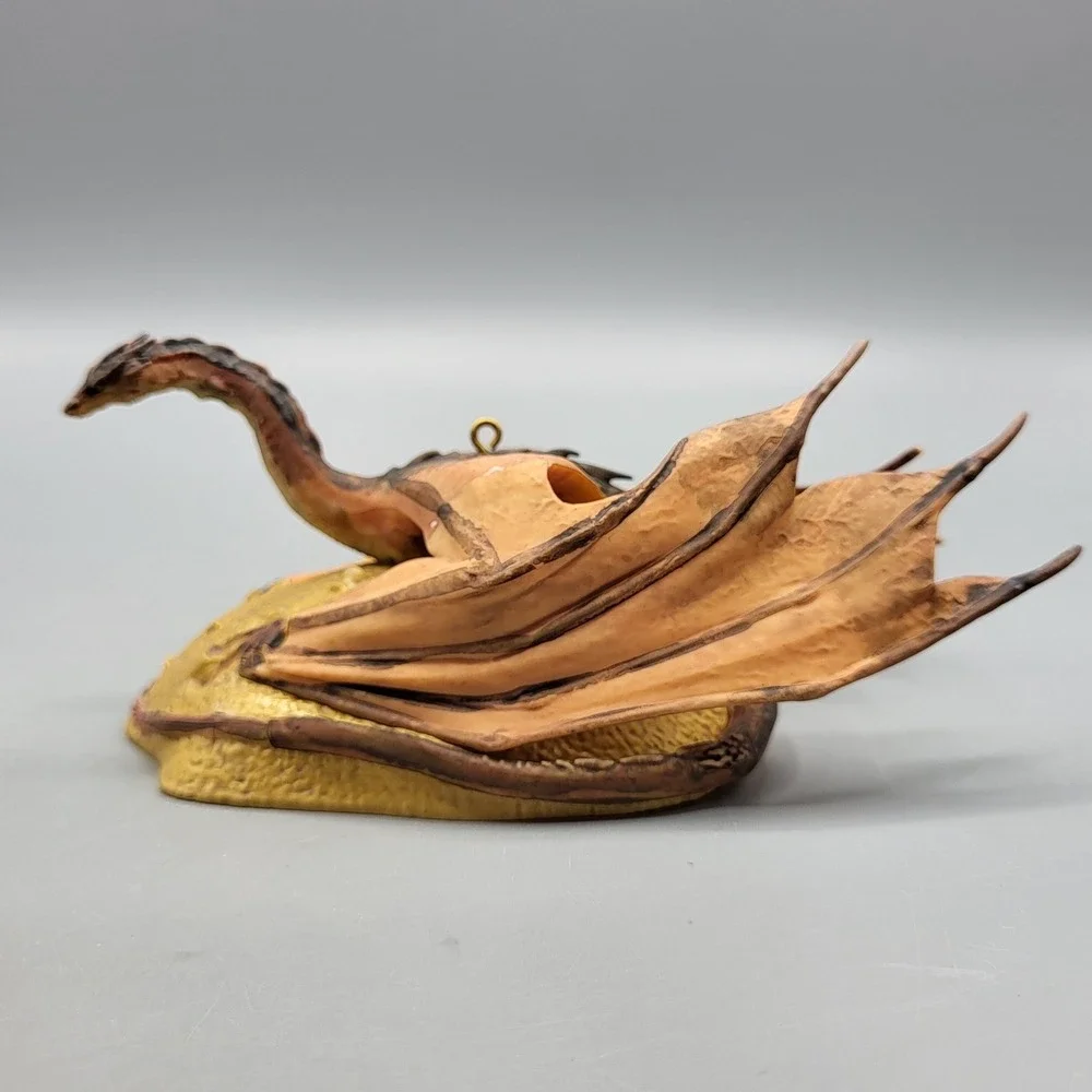 Hallmark Smaug Awakens Ornament The Hobbit Desolation of Smaug Gold Holiday